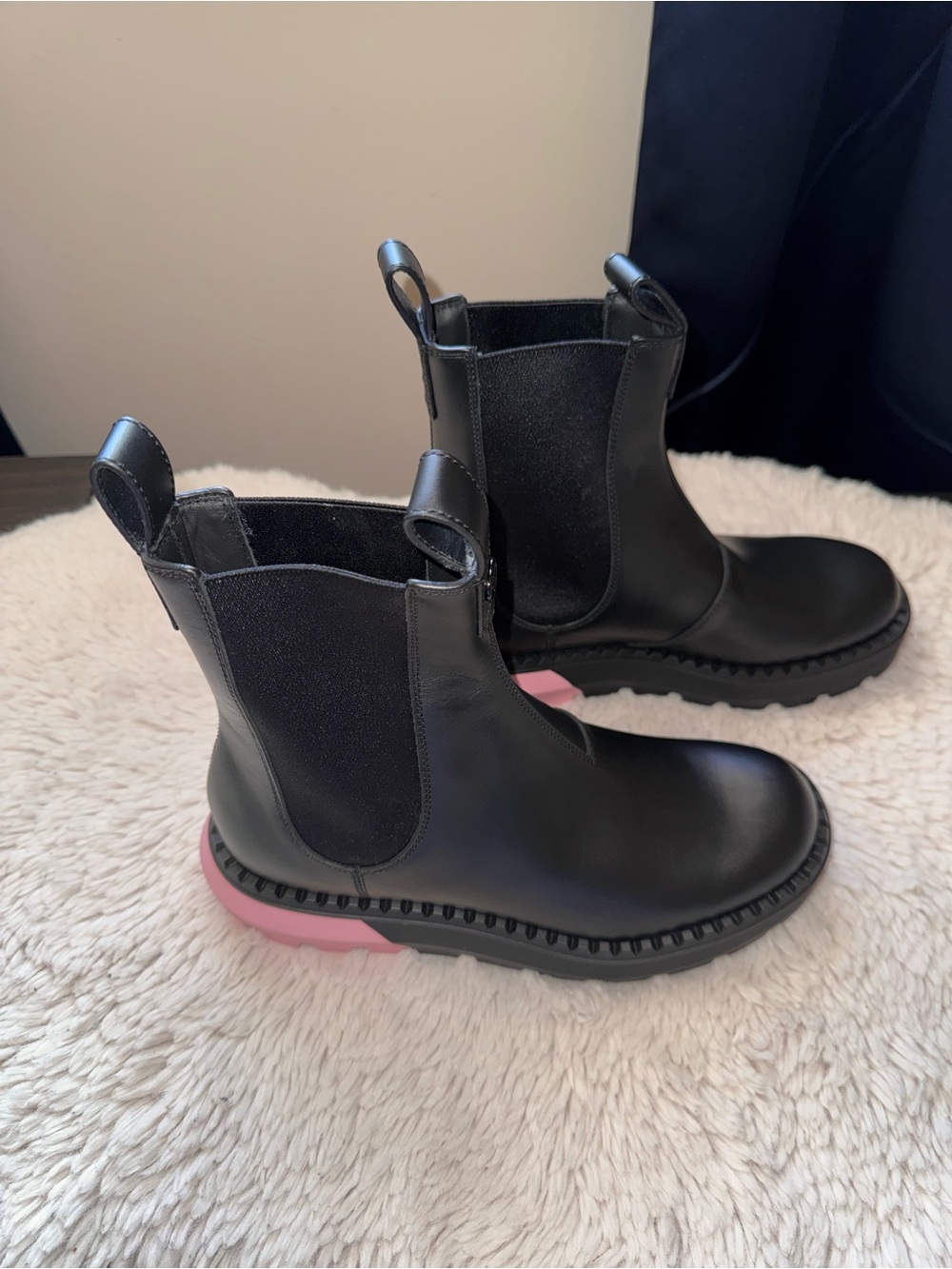 Gucci Black Leather Chelsea Boot Sierra Stretch Ankle Women Size 9.5 US/39.5 EU